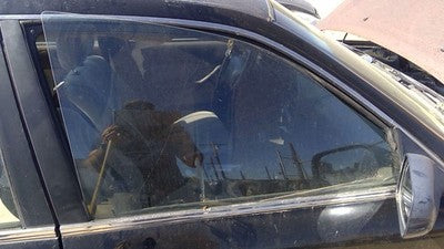1992-1996 Toyota Camry Passenger Right Front Side Window Door Glass Oem