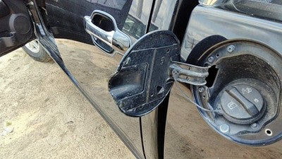 2004-2012 Gmc Canyon Fuel Tank Door With Hinge Gas Lid Oem Filler Black 41U