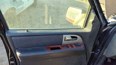07-14 Expedition Driver Left Front Door Trim Panel wth Master Switch Black/Camel
