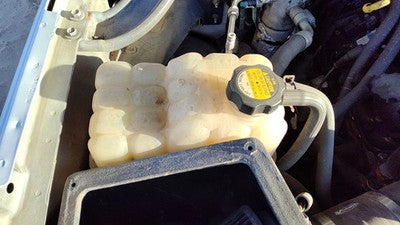 2000-2004 Chevy Suburban Coolant Reservoir Radiator Overflow Tank Bottle Oem