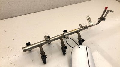 05-08 Buick Lacrosse Complete Fuel Rail With Injectors Set Loaded Oem 3.6L