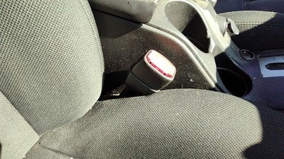 2006-2007 Pontiac Grand Prix Passenger Right Front Seat Belt Buckle Receiver Oem