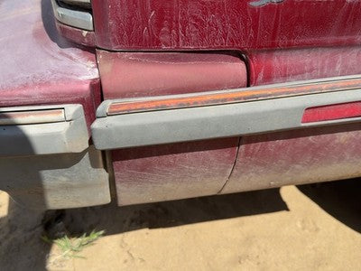 1988 Olds 88 Passenger Right Rear Moulding On Quarter Panel Oem