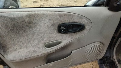 1999 Saturn Sl2 Driver Left Front Door Trim Panel With Master Switch Gray