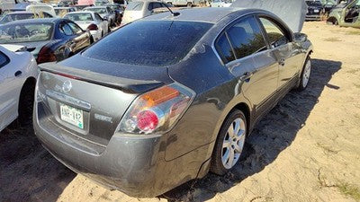 2007-2010 Nissan Altima Passenger Right Rear Knuckle Assembly Stub Axle With Hub