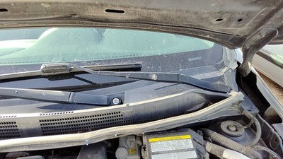 2012-2019 Nissan Versa Driver Left Windshield Wiper Arm Oem Blade Lever