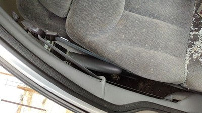 00 Chrysler Town & Country Passenger Right Front Seat Belt Retractor Shoulder