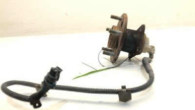 1997-2005 Chevy Venture Rear Spindle Stub Wheel Hub With Speed Sensor Wire Oem