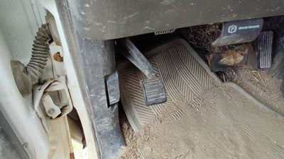 02 Chevy Silverado 2500 Hd Parking Brake Pedal Assembly Complete Emergency Unit