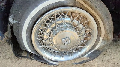 1980 1981 1982 1983 1984 Deville Sedan Hub Cap Wheel Cover Oem