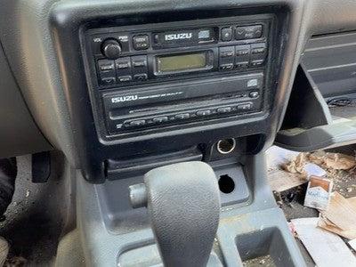 1998-2002 Isuzu Rodeo Trim Bezel Around Radio Surround Dash Panel Oem 5874078