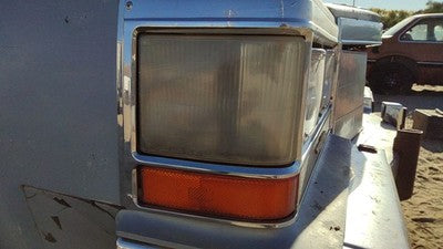 80-84 Deville Sedan Passenger Right Turn Signal Light Lamp Fender Cornering