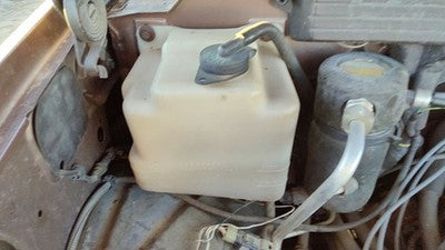 1992-1999 Chevy Suburban Coolant Reservoir Radiator Overflow Tank Bottle Oem