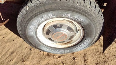 1976-1991 Gmc Sierra C3500 Hub Cap Wheel Cover Oem 00349095