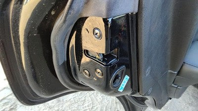 2005 Hyundai Xg350 Driver Left Rear Door Latch With Rods/Cables Oem Back