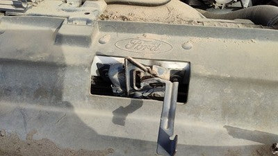 1999-2007 Ford F250 Super Duty Hood Latch Assembly With Bracket Oem 5C3Z16138Aa