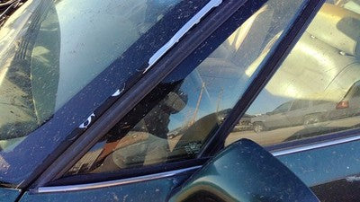 1992-1999 Olds 88 Driver Left Front Vent Window Small Door Glass With Frame Oem