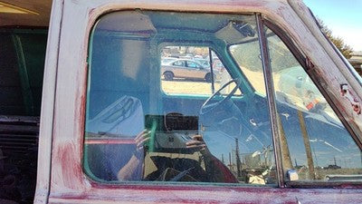 1971-1978 Chevy Van G20 Passenger Right Front Side Window Door Glass Oem
