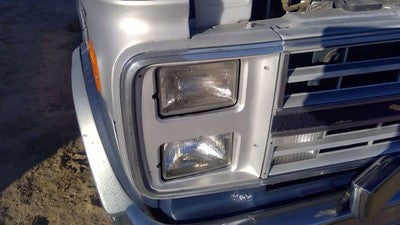 1989 Chevy G20 Van Passenger Right Trim Bezel Around Headlight Oem Dual 15596118