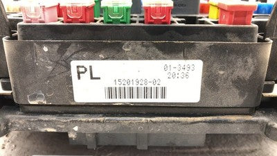 03-05 Silverado 1500 5.3l Engine Fuse Box Power Distribution Panel 15201928