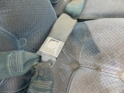 1986 Olds 88 Passenger Right Front Seat Belt Buckle Receiver Oem Blue