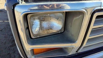 1980-1986 Ford F150 Passenger Right Head Light Oem Front Lamp E1tz13008a