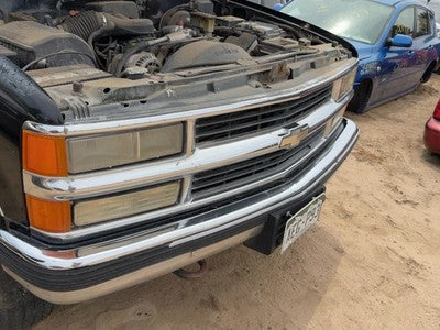 1994-1999 Chevy Silverado 1500 Front Grille Assembly Oem 15981106