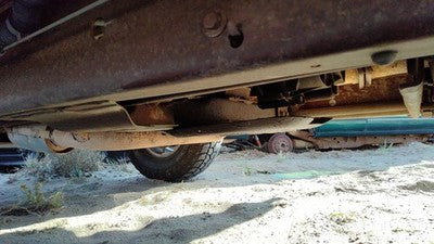 2004 Silverado 1500 Transmission Crossmember Mount Bracket Oem 5.3L