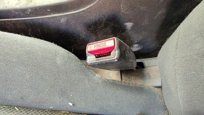 2004-2012 Mitsubishi Galant Driver Left Front Seat Belt Buckle Receiver Oem Gray