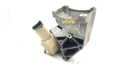 02 Ford F250 Super Duty 7.3L Powerstroke Power Steering Pump With Mount Bracket