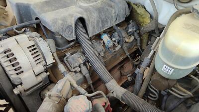 2001 2002 Silverado 2500 Hd Driver Left Valve Cover Oem 8.1l Lh 12559595