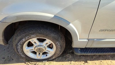 02 Ford Explorer Driver Left Front Wheel Flare Moulding Oem Fender Silver Ts