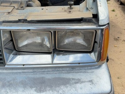 1986 Olds 88 Driver Left Head Light Oem Front Lamp 22524010