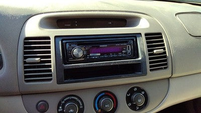 2002-2006 Toyota Camry Trim Bezel Around Radio Surround Dash Panel Oem Taupe 43