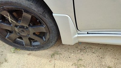 2010 Nissan Sentra Sr Driver Left Moulding From Fender Oem Trim Strip Silver K23