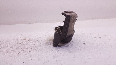 1989-2000 Chevy Silverado 2500 Driver Left Brake Caliper Front 18014747