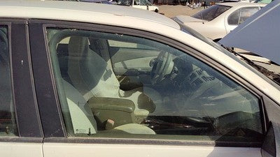 2004-2008 Chevy New Style Malibu Passenger Right Front Side Window Door Glass