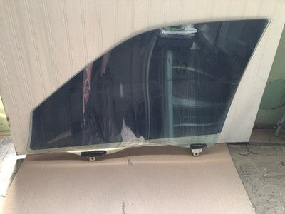 1998-2002 Toyota Corolla Passenger Right Front Side Window Door Glass Oem