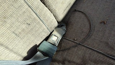 1989 F250 Pickup Passenger Right Front Seat Belt Buckle Receiver Oem Gray