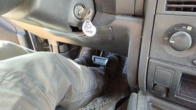 99-04 Grand Cherokee Lower Dash Under Column Knee Bolster Trim Panel Gray Dv