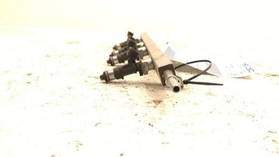 2004 05 Vw Beetle Complete Fuel Rail With Injectors Set Loaded Oem 2.0L Bev
