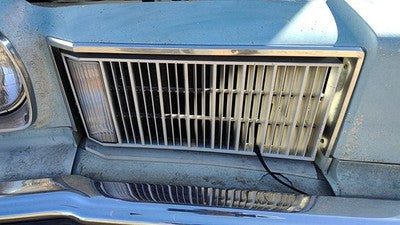75 Cutlass Supreme Passenger Right Front Grille With Light 551734 2 Door Coupe