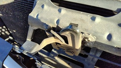 2000-2002 Chevy Suburban Hood Latch Assembly With Bracket Oem 88980513