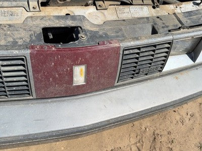 1986 Olds 88 Front Grille Assembly Oem Silver 25528288