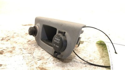 2006-2011 Hyundai Accent Cubby Power Outlet Lower Dash Lighter 847101E100AR
