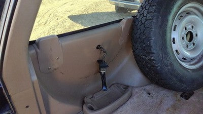 1994 Chevy Suburban Spare Tire Mount Bracket Oem Clamp