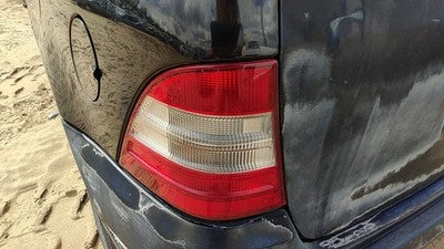 1998-2001 Mercedes Ml320 Driver Left Tail Light Brake Lamp Oem Rear 1638200364