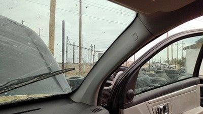 07 Grand Vitara Xl-7 Passenger Right A Pillar Trim Windshield Post Panel Gray