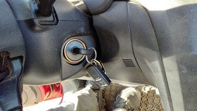 2004 Mitsubishi Outlander Ignition Switch Assembly With Key Complete Electrical