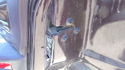 93 Cadillac Fleetwood Passenger Right Rear Door Latch With Rods/Cables Back